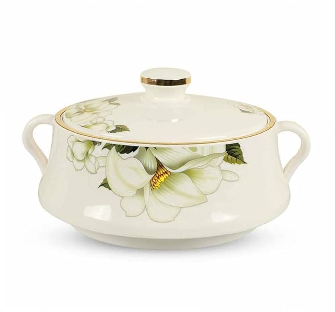 Close-up view of the casserole's stainless steel mirror-finish inner bowl, reflecting premium quality."